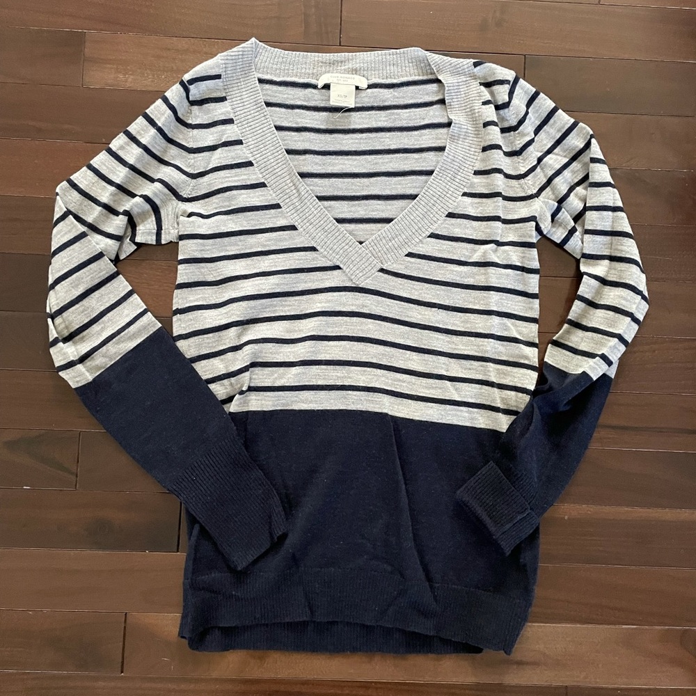 Club Monaco V Neck Striped Colorblock Sweater